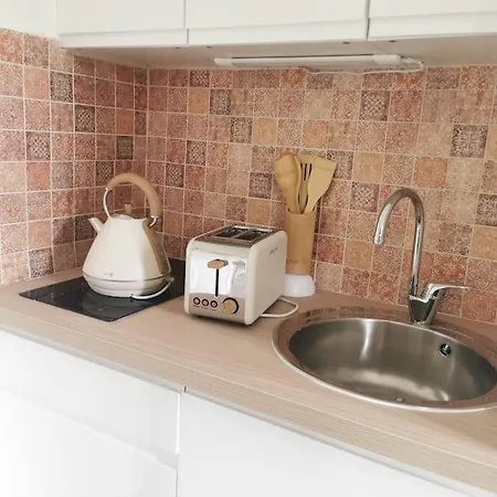 Le Bohemien *studio 30m²*wifi*parking Prive*calme Лурд